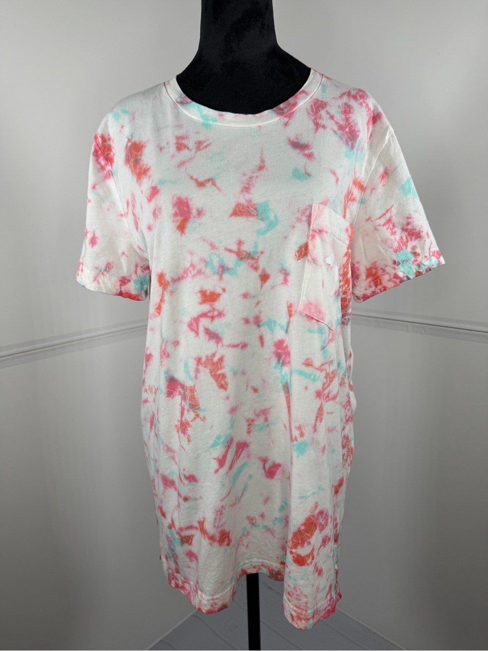 PINK Victoria's Secret Tie Dye Pocket Graphic T-Shirt Size Medium